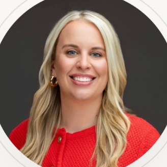 Portrait of Andrea Mars, Consultant